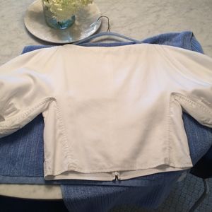 Beautiful Celine blouse with puffy sleeves Size 40
